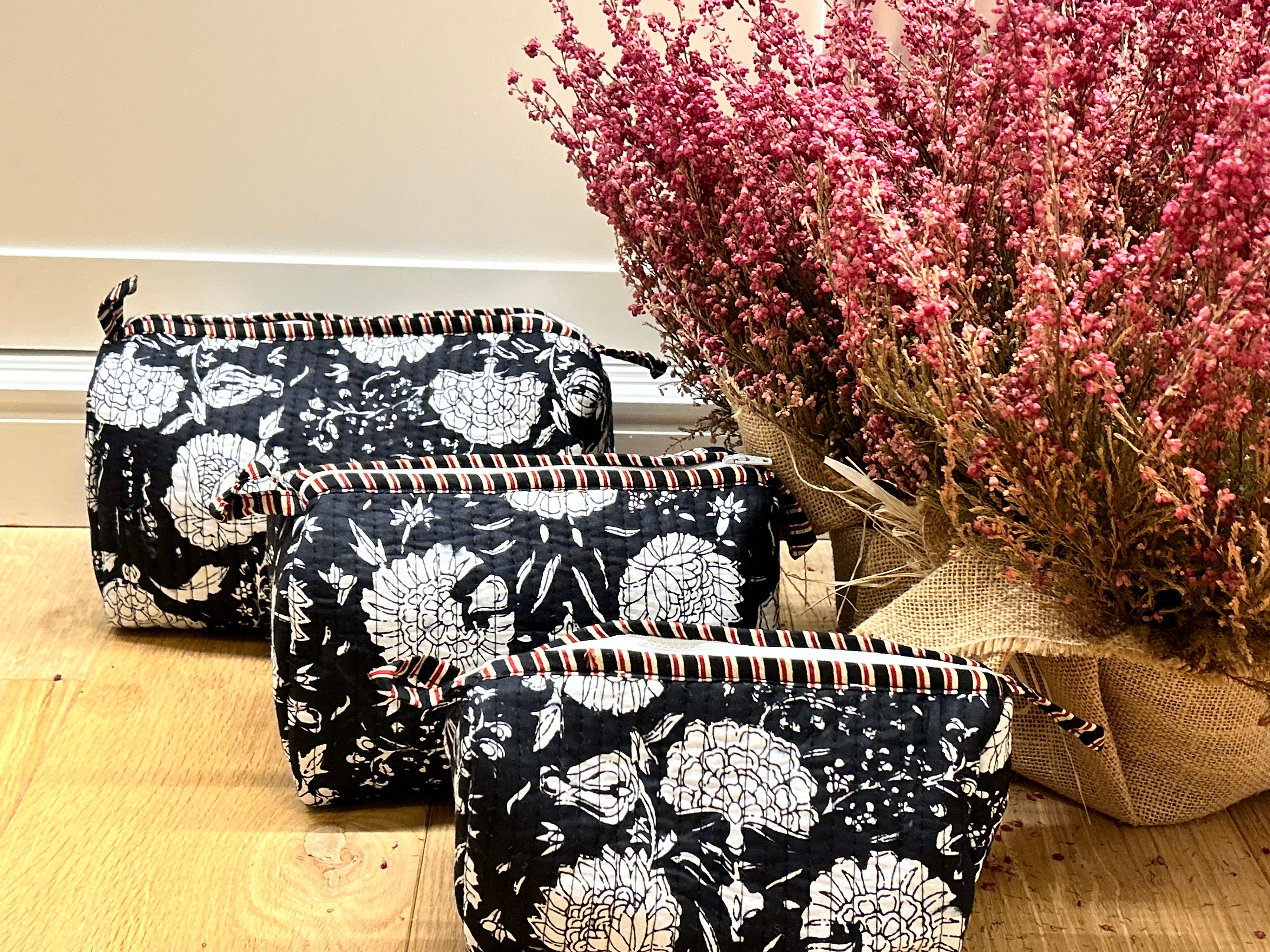 Neceser - Retro Bunch of Flowers