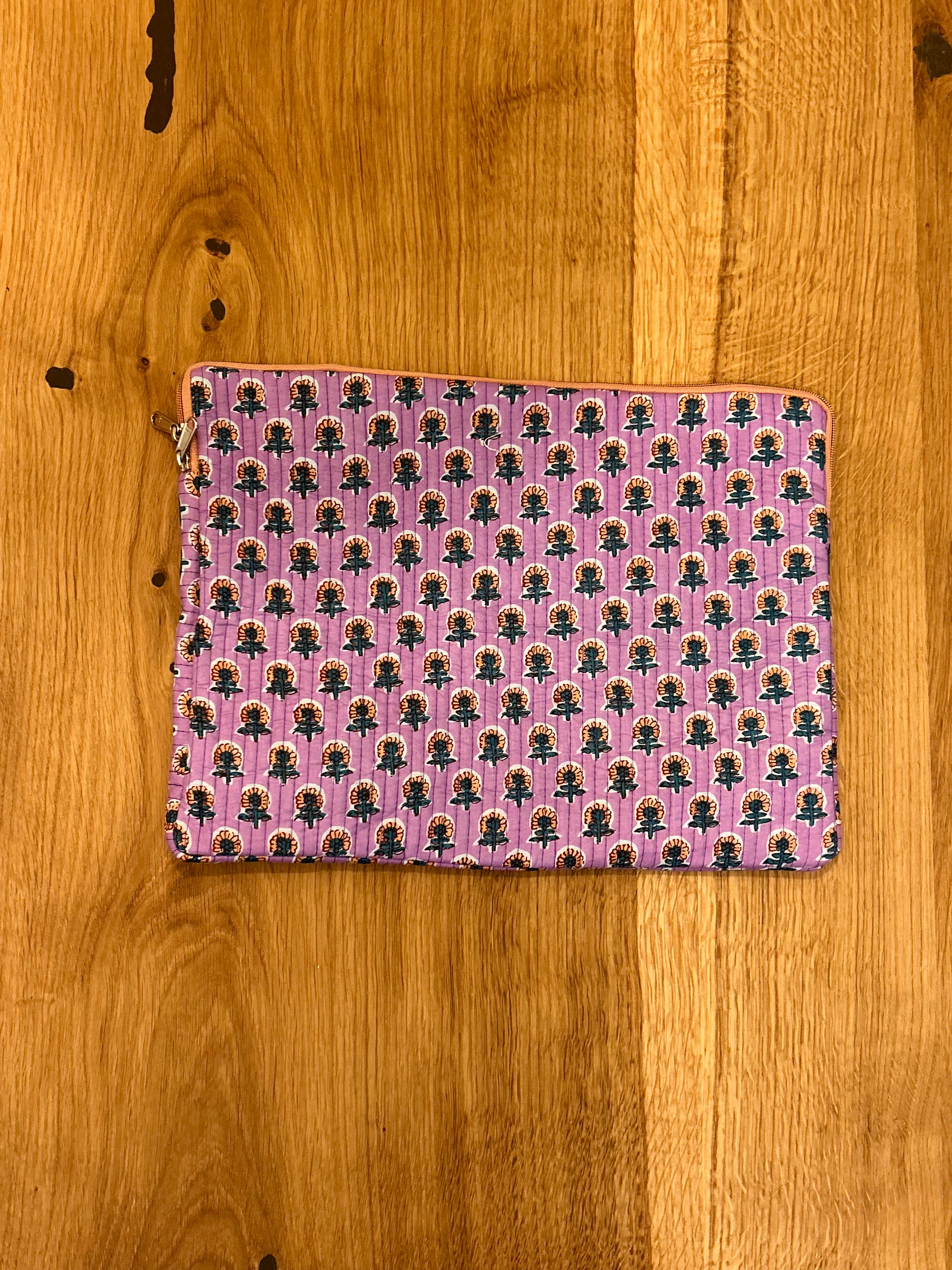 Funda Ordenador - Violeta