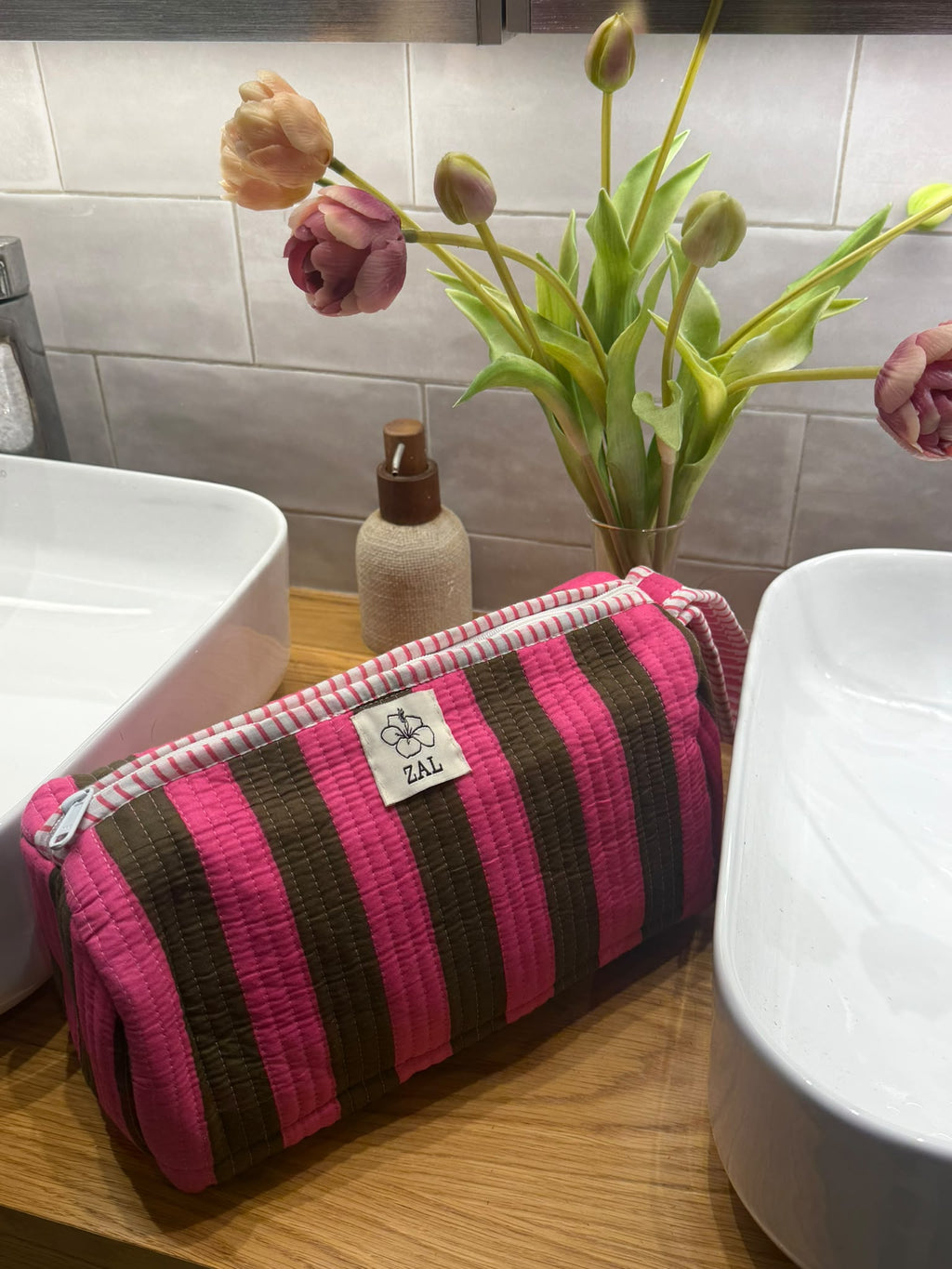 Dyson Bag - Raspberry Choco